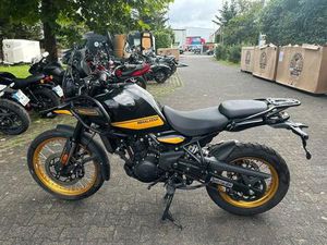 ROYAL ENFIELD HIMALAYAN 450