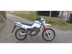 YAMAHA XT 600E