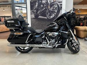 HARLEY-DAVIDSON FLHXU STREET GLIDE ULTRA 117