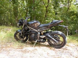 TRIUMPH STREET TRIPLE - 2022