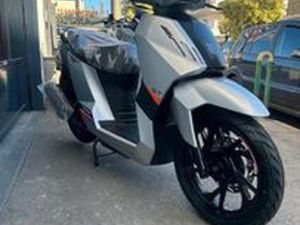 PEUGEOT TWEET 125 FL GT