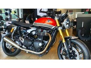 VENDO TRIUMPH SPEED TWIN 1200 RS (2025) NUOVA A CAMPODARSEGO (CODICE 9815323) - MOTO.IT