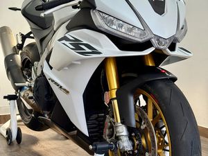 APRILIA RSV4 1100 FACTORY →