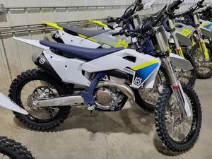 2025 HUSQVARNA FC 350 - DECEMBER BLOWOUT SALE!