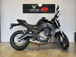 QJ MOTOR SRK 700 2024