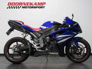 YAMAHA YZF-R1 WIT