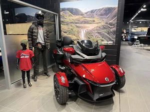 2025 CAN-AM SPYDER RT LIMITED
