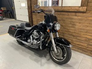 2012 HARLEY-DAVIDSON POLICE ROAD KING