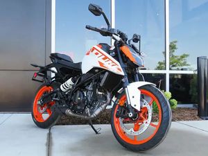 2024 KTM 250 DUKE