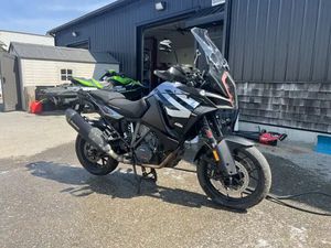 2019 KTM 1290 SUPER ADVENTURE S