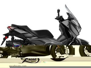 2025 YAMAHA X MAX