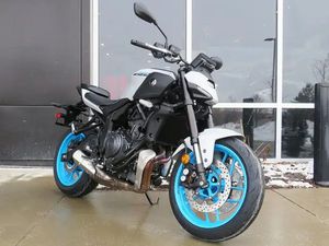 2025 YAMAHA MT-07