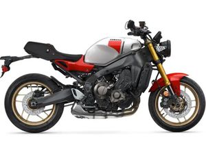 2025 YAMAHA XSR900
