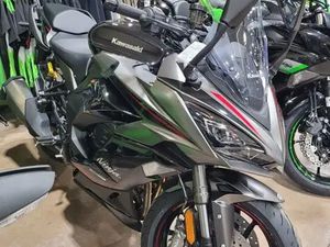 2025 KAWASAKI NINJA 1100SX SE