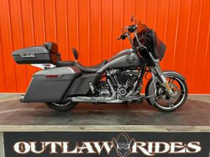 *** PRICE DROP *** 2017 HARLEY-DAVIDSON STREET GLIDE CUSTOM
