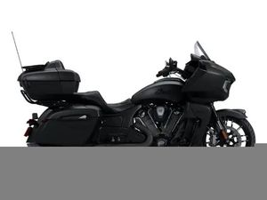 2025 INDIAN PURSUIT DARK HORSE WITH 112CI + RIDER ASSIST PACKAGE