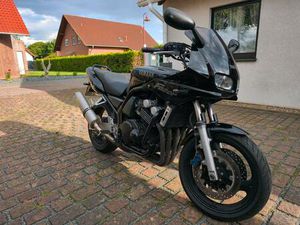 YAMAHA FZS600 FAZER