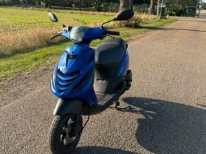 ZIP 4T 50CC — SCOOTERS | PIAGGIO — MARKTPLAATS
