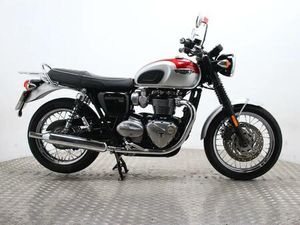 TRIUMPH BONNEVILLE T120 BLACK