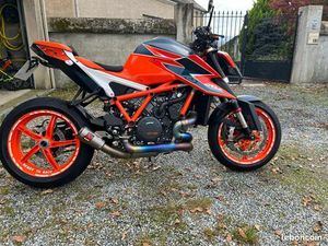 KTM 1290 SUPERDUKE R