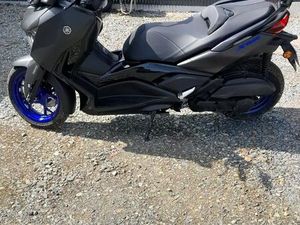 SCOOTER YAMAHA XMAX 125