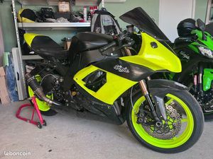ZX10R 2008 PISTE AVEC CARTE GRISE 4200 À DÉBATTRE