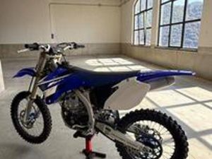 YAMAHA YZ 250