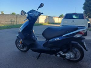 PIAGGIO FLY 50 CC 700 EURO LEGGERMENTE TRATTABILE