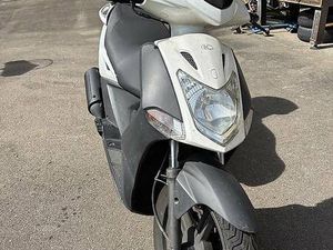 SCOOTER KYMCO AGILITY 125 ANNO 2009 CANTON TESSIN -