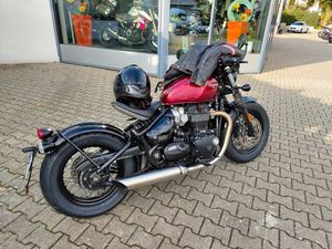TRIUMPH BONNEVILLE BOBBER EURO5 TÜV/SERVICE/REIFEN NEU