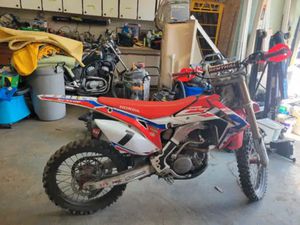 2015 HONDA CRF-R DIRT BIKE