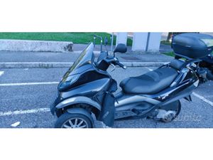 SCOOTER PIAGGIO MP3 250