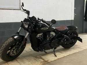 ② INDIAN SCOUT BOBBER NOIR MAT