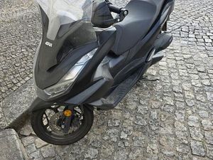 HONDA PCX 125 CC BOUGADO (SÃO MARTINHO E SANTIAGO)
