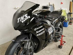 HONDA CBR 1000RR SC59 READY TO RACE