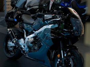 YAMAHA XSR900 GP + 5JAHRE GARANTIE+ RACER PACK