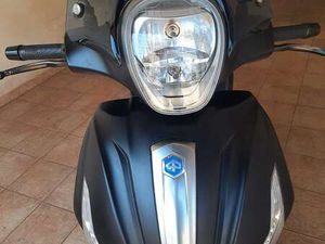 PIAGGIO BEVERLY 350 SPORT TOUTING ABS/ASR NERO