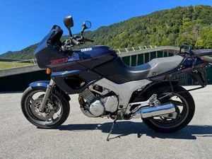 YAMAHA TDM 850