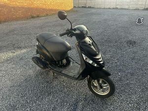 ② PIAGGO ZIP 4T 50 CC