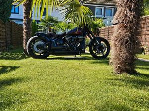 HARLEY-DAVIDSON BREAKOUT PRO STREET CVO