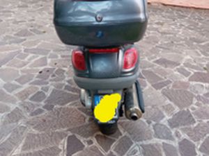 SCOOTER PIAGGIO X9