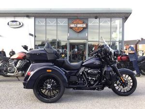 2025 HARLEY-DAVIDSON TRI GLIDE ULTRA FLHTCUTG BILLIARD GRAY (25MY) TRIAL BIKE PETROL MANUAL
