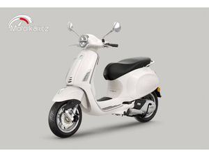 VESPA PRIMAVERA 125 - PŘEDVÁDĚCÍ, AKCE DOPRAVA