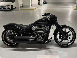 HARLEY-DAVIDSON BREAKOUT