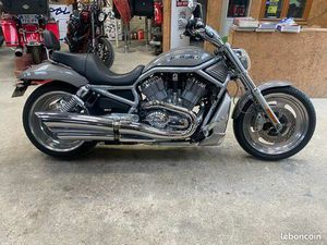HARLEY DAVIDSON V-ROD
