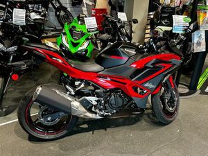 KAWASAKI NINJA 500 SE 2025