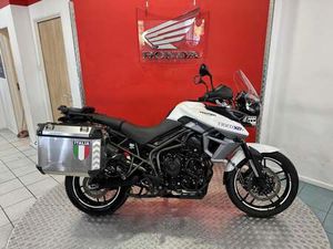USED TRIUMPH TIGER 800 XR FOR SALE IN SURREY