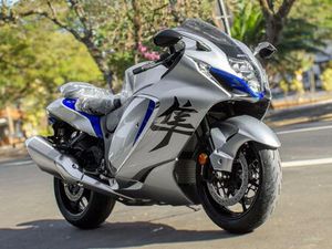 SUZUKI GSX 1300R