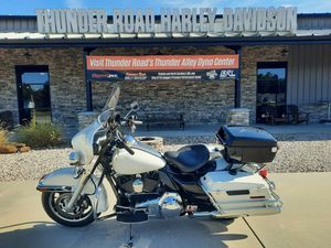 2009 HARLEY-DAVIDSON® ELECTRA GLIDE® STANDARD BIRCH WHITE