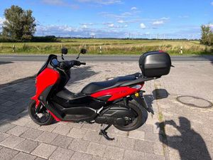 YAMAHA NMAX 155
